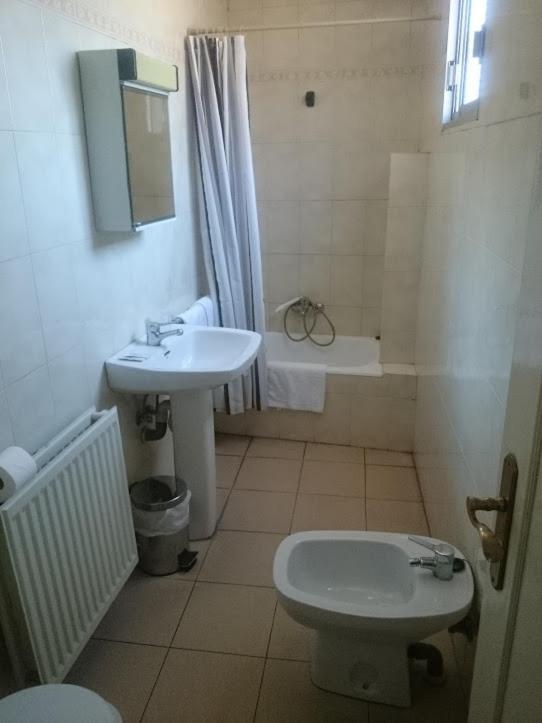 Hostal El Centro Huesca Kültér fotó
