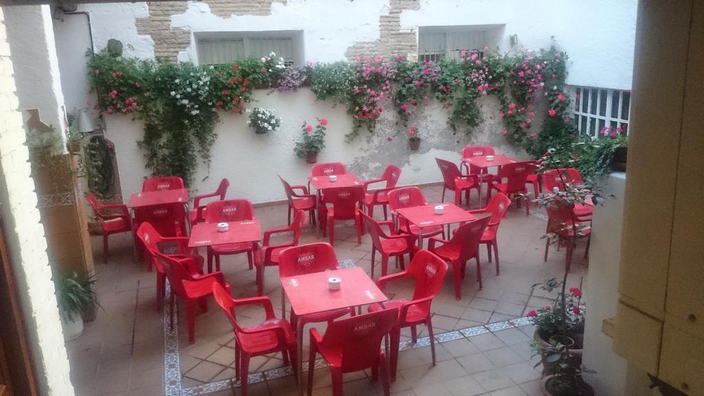 Hostal El Centro Huesca Kültér fotó